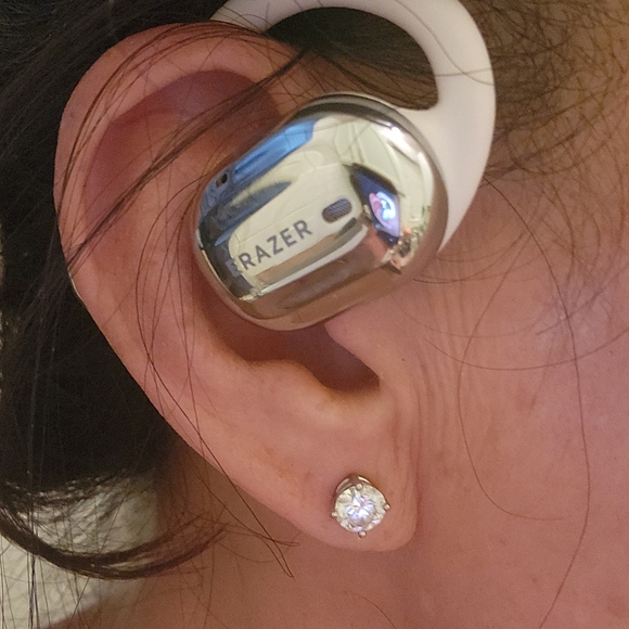 Lenovo ERAZER XP2 Wireless Earbuds - White - Picture 7 of 7